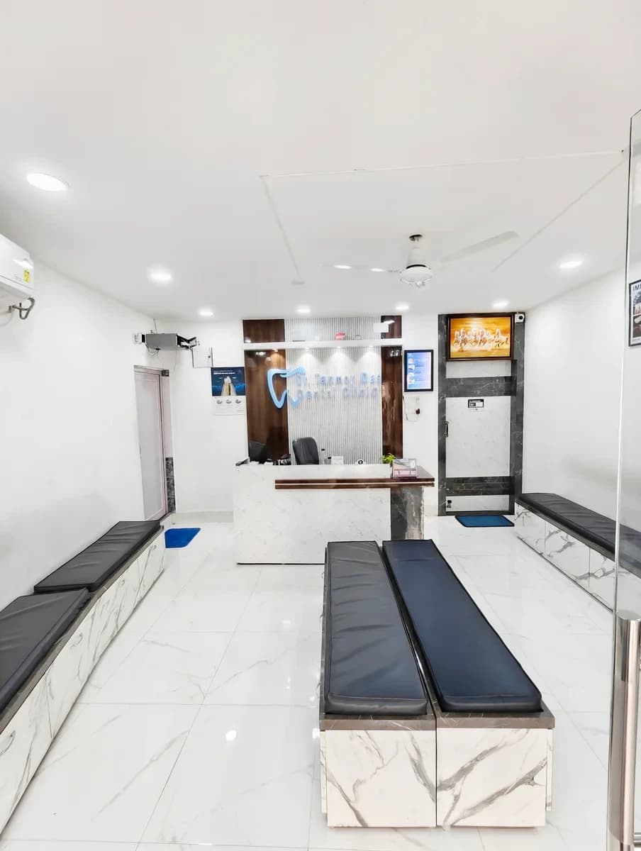 Dr. Tanmoy Das Dental Clinic - Equipment